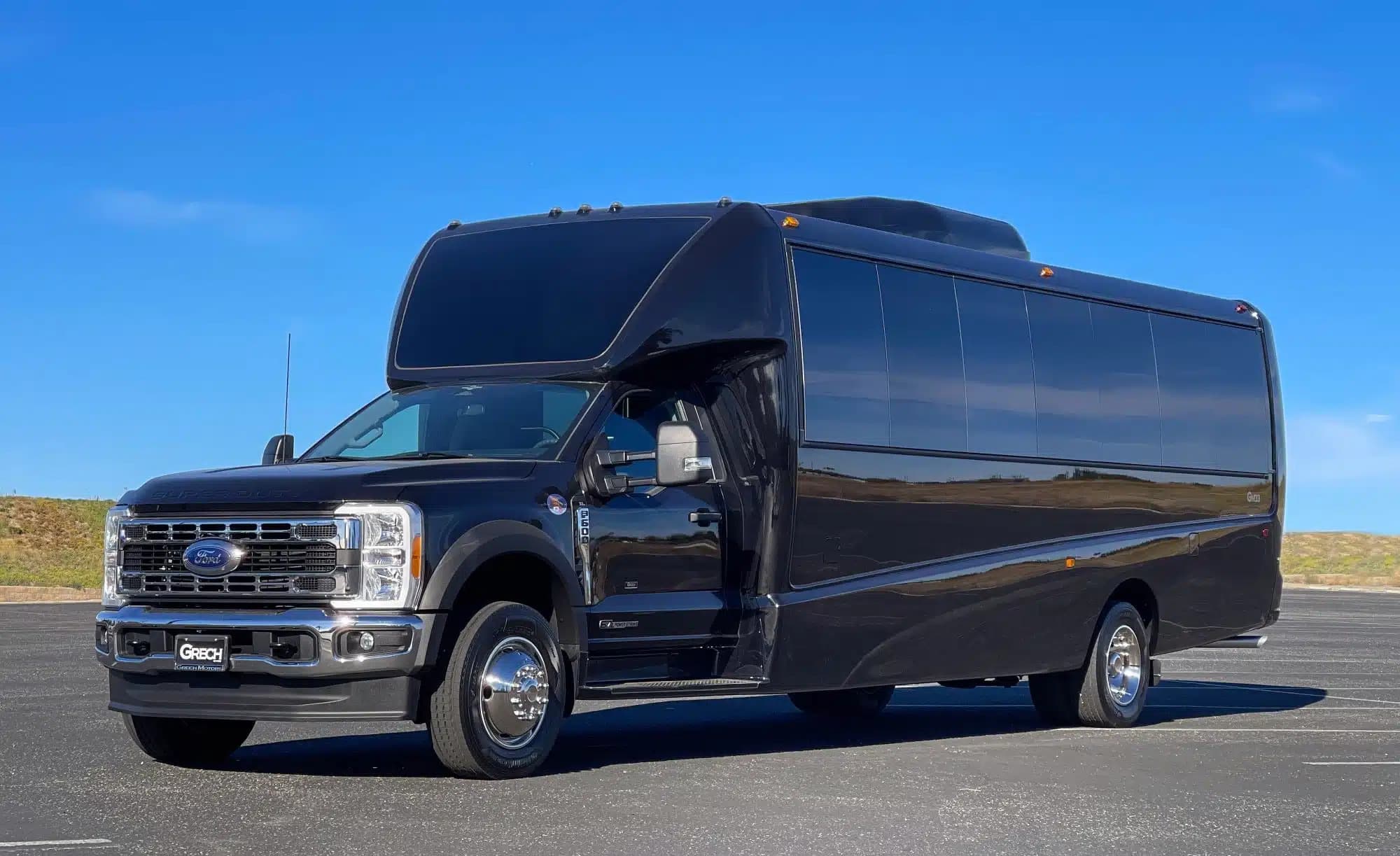 Ford F-600 gallery 2